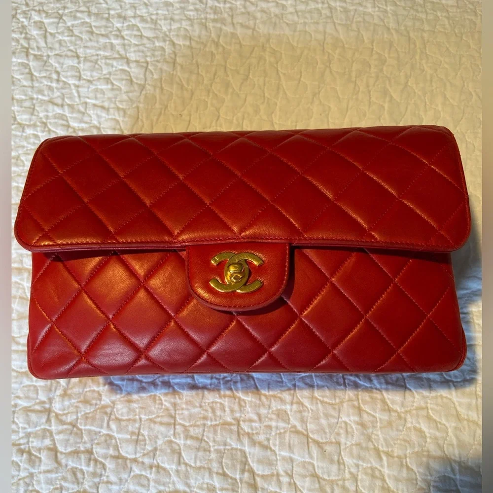 CHANEL Double Sided Flap Quilted Leather Handbag - Picture 2 of 16